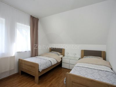 Top möblierte Doppelhaushälfte – 3 Schlafzimmer, 3 Stellplätze!