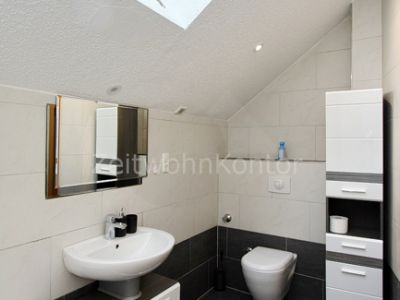 Top möblierte Doppelhaushälfte – 3 Schlafzimmer, 3 Stellplätze!