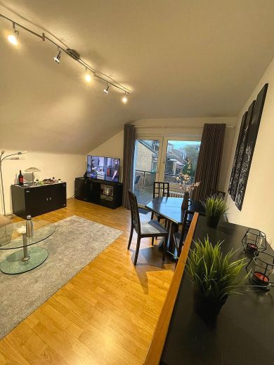 2-Zimmer-Wohnung mit Balkon und Blick ins Grüne in Ratingen-Lintorf