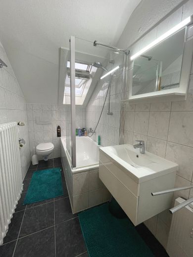 2-Zimmer-Wohnung mit Balkon und Blick ins Grüne in Ratingen-Lintorf