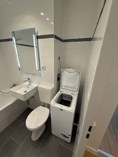 Top saniertes Maisonette Apartment in bester Lage in Berlin-Mitte am Brandenburger Tor
