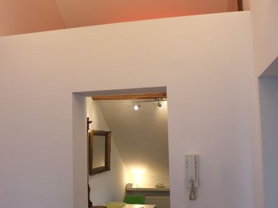 Schicke und sehr gem&uuml;tliche DG-Wohnung in Unterbilk