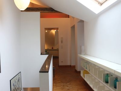 Schicke und sehr gem&uuml;tliche DG-Wohnung in Unterbilk