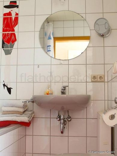 Gem&uuml;tliche 2-Zimmer-Wohnung mit Terrasse und Parkplatz in Bad Urach- Zwischenmiete