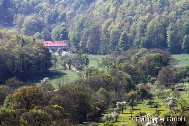 Gem&uuml;tliche 2 Zimmer Wohnung mit Terrasse und Parkplatz in Bad Urach