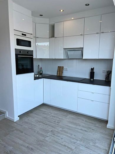 Kernsanierte 5-Zimmer-Wohnung mit Dachterrasse Ecke Schadowstraße / Grafenberger Allee
