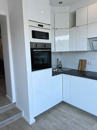 Kernsanierte 5-Zimmer-Wohnung mit Dachterrasse Ecke Schadowstraße / Grafenberger Allee