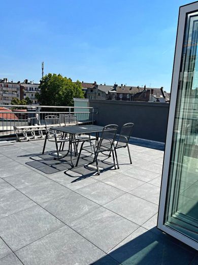Kernsanierte 5-Zimmer-Wohnung mit Dachterrasse Ecke Schadowstraße / Grafenberger Allee