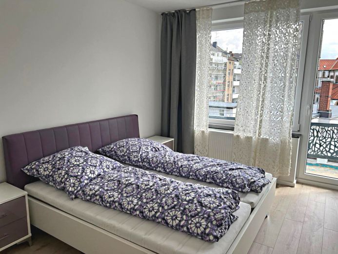 Kernsanierte 5-Zimmer-Wohnung mit Dachterrasse Ecke Schadowstraße / Grafenberger Allee