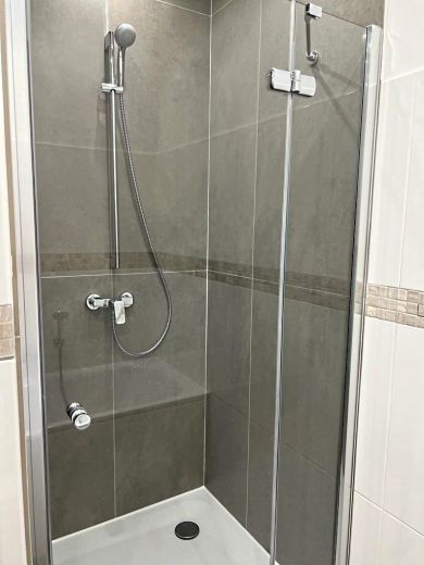 Kernsanierte 5-Zimmer-Wohnung mit Dachterrasse Ecke Schadowstraße / Grafenberger Allee