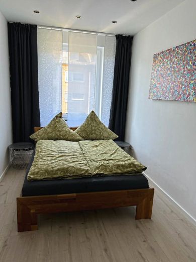 Kernsanierte 5-Zimmer-Wohnung mit Dachterrasse Ecke Schadowstraße / Grafenberger Allee