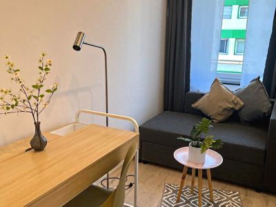 Kernsanierte 5-Zimmer-Wohnung mit Dachterrasse Ecke Schadowstraße / Grafenberger Allee