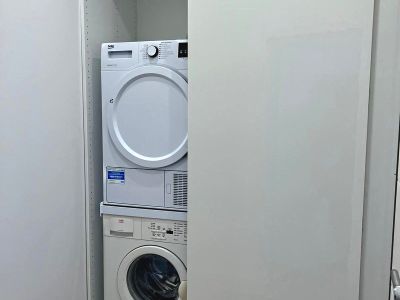 Kernsanierte 5-Zimmer-Wohnung mit Dachterrasse Ecke Schadowstraße / Grafenberger Allee
