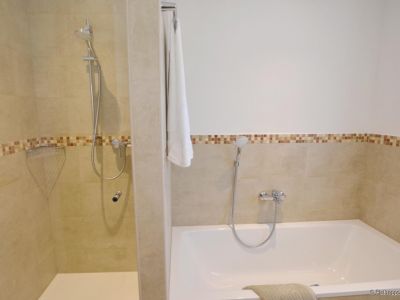 M&ouml;blierte 2-Zimmer-Wohnung in Chieming