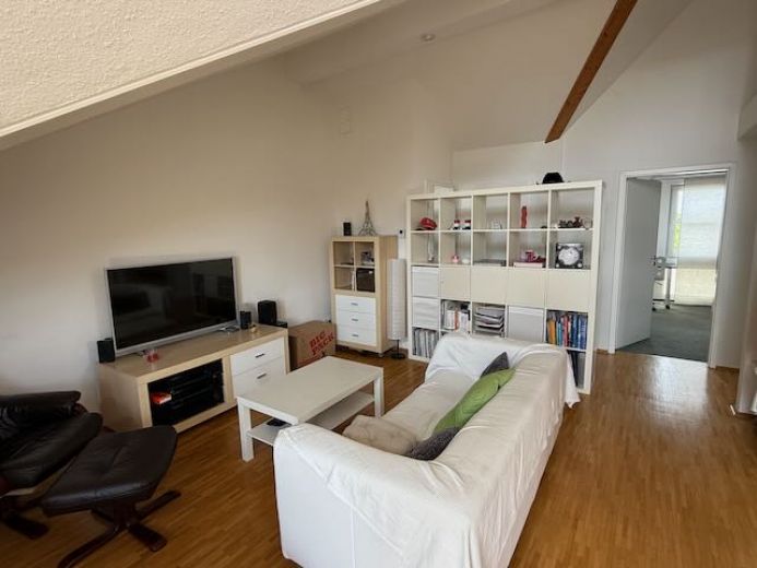 Ideale Pendlerwohnung : Möblierte 2-Zm Wohnung in Düsseldorf-Meerbusch