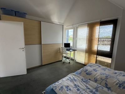 Ideale Pendlerwohnung : Möblierte 2-Zm Wohnung in Düsseldorf-Meerbusch