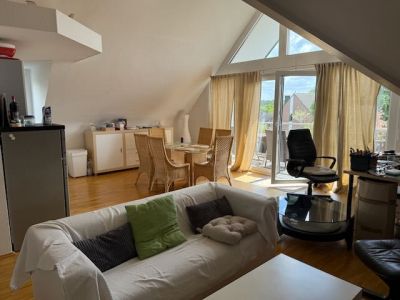 Ideale Pendlerwohnung : Möblierte 2-Zm Wohnung in Düsseldorf-Meerbusch
