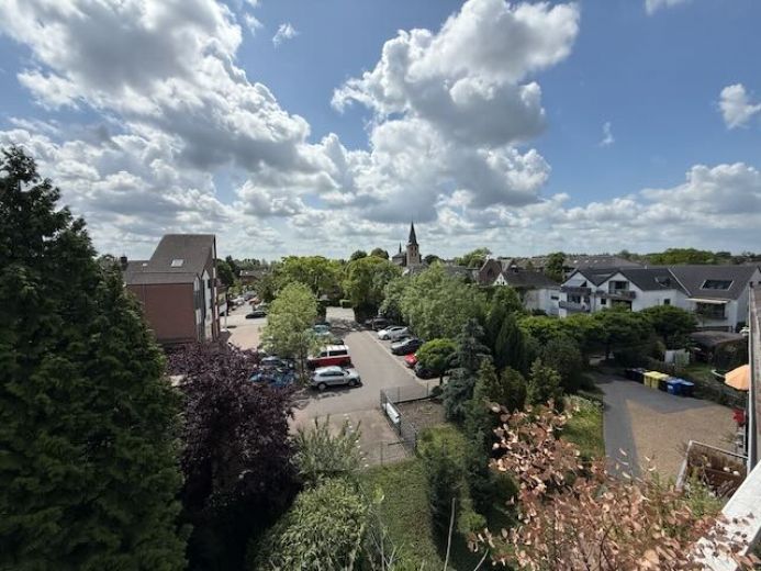 Ideale Pendlerwohnung : Möblierte 2-Zm Wohnung in Düsseldorf-Meerbusch