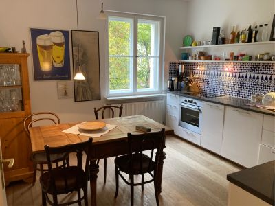 BEFRISTET!  Dez/Jan. Tolle 2Zimmer Altbau  Schwabing, möbliert