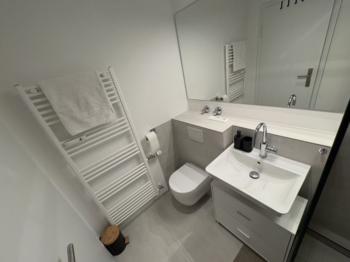 Modernes All-Inclusive Apartment in München Bogenhausen