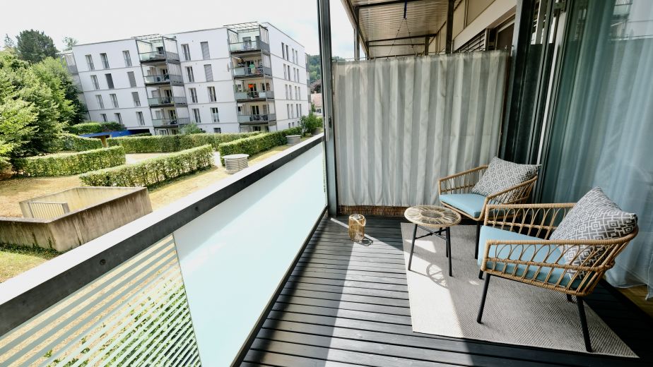 * Tolles vollmöbliertes Loft Apartment mit Sonnenbalkon in Stuttgart-Süd *