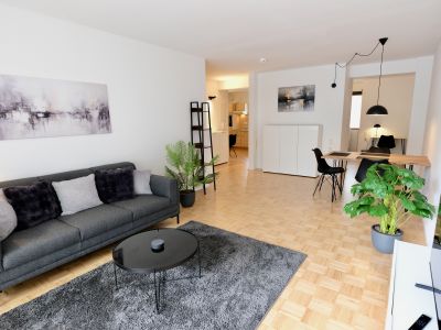 * Tolles vollmöbliertes Loft Apartment mit Sonnenbalkon in Stuttgart-Süd *