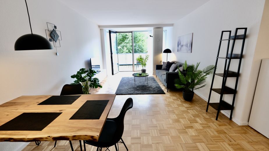 * Tolles vollmöbliertes Loft Apartment mit Sonnenbalkon in Stuttgart-Süd *