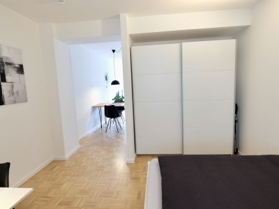* Tolles vollmöbliertes Loft Apartment mit Sonnenbalkon in Stuttgart-Süd *