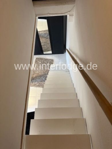 INTERLODGE Modern und hochwertig ausgestattete Maisonettewohnung in Essen-Stadtwald.