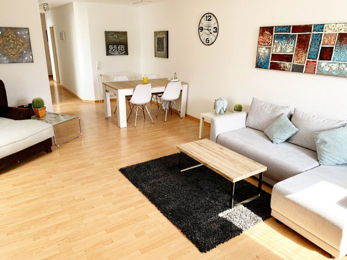 Moderne 2,5 Zimmer-Wohnung in Krefeld Inrath