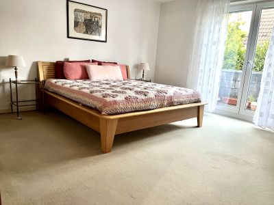 Lichtdurchflutete vollmöblierte Wohnung, 116 qm, D-dorf-Nord, Nähe Messe, Nordpark und Flughafen