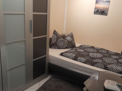 2-Zimmer, KDB, Balkon, 40qm voll möbelliert und ausgestattet im Kölner Norden