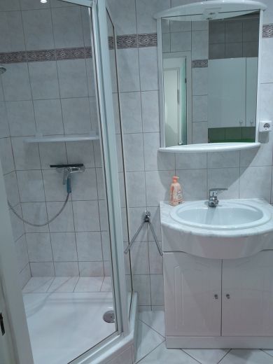 2-Zimmer, KDB, Balkon, 40qm voll möbelliert und ausgestattet im Kölner Norden