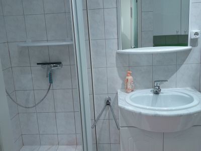 2-Zimmer, KDB, Balkon, 40qm voll möbelliert und ausgestattet im Kölner Norden