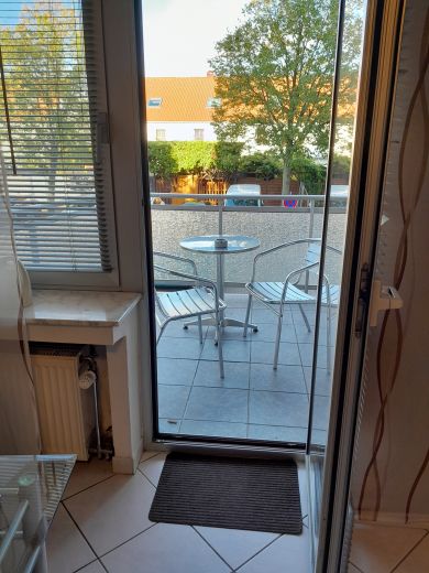 2-Zimmer, KDB, Balkon, 40qm voll möbelliert und ausgestattet im Kölner Norden