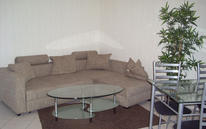 2-Zimmer, KDB, Balkon, 40qm voll möbelliert und ausgestattet im Kölner Norden