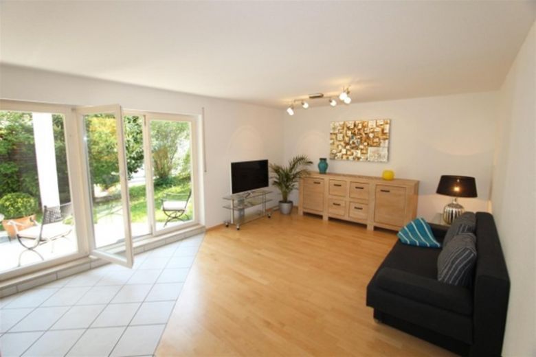 Seenahe, möblierte Wohnung mit Garten/Terrasse / all inklusive