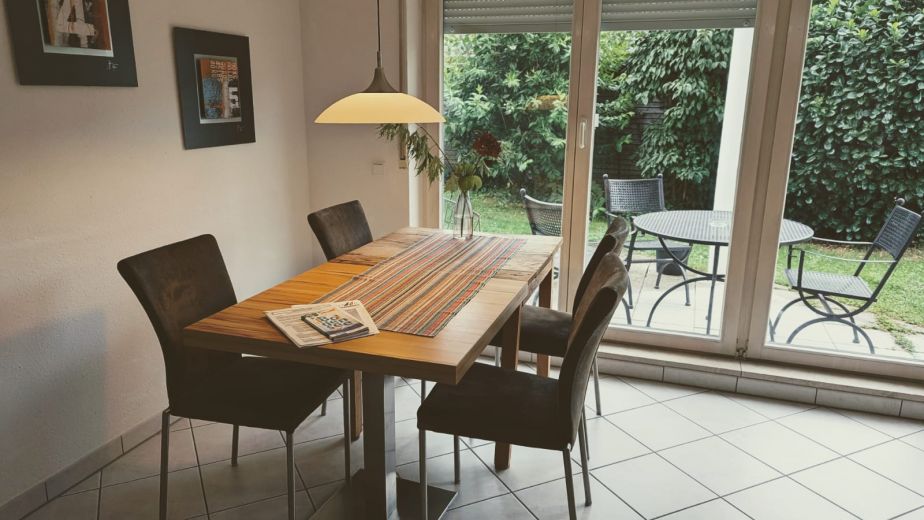 Seenahe, möblierte Wohnung mit Garten/Terrasse / all inklusive