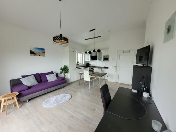 Modern möblierte 2-Zimmer-Penthouse-Wohnung mit Balkon in ruhiger, zentraler Lage Bonn-Auerberg
