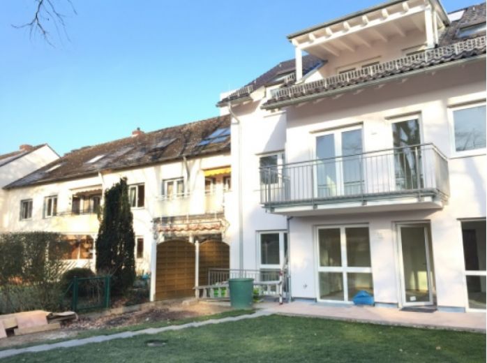 Traumhafte 2 ZW Neubau Dachloftwohnung 69 QM neu möbliert ,Frankfurt,Süd-nähe S-Bahn