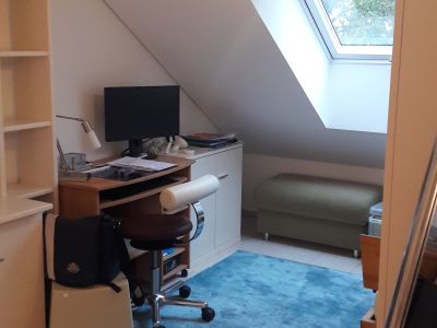 Traumhafte 2 ZW Neubau Dachloftwohnung 69 QM neu möbliert ,Frankfurt,Süd-nähe S-Bahn