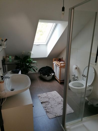 Traumhafte 2 ZW Neubau Dachloftwohnung 69 QM neu möbliert ,Frankfurt,Süd-nähe S-Bahn