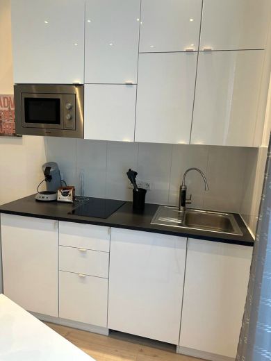 Fürstenwall: komplett saniertes 1-Zimmer-Appartment im Hinterhof