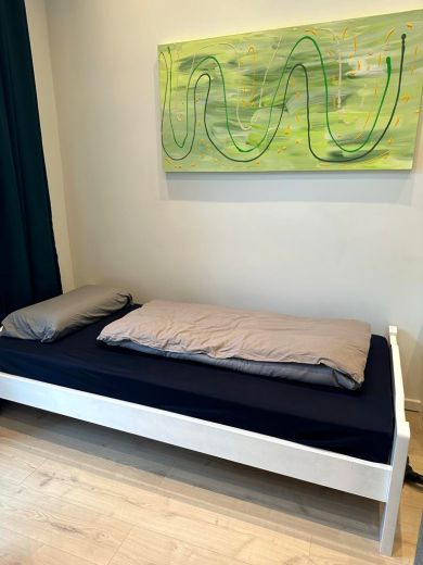 Fürstenwall: komplett saniertes 1-Zimmer-Appartment im Hinterhof