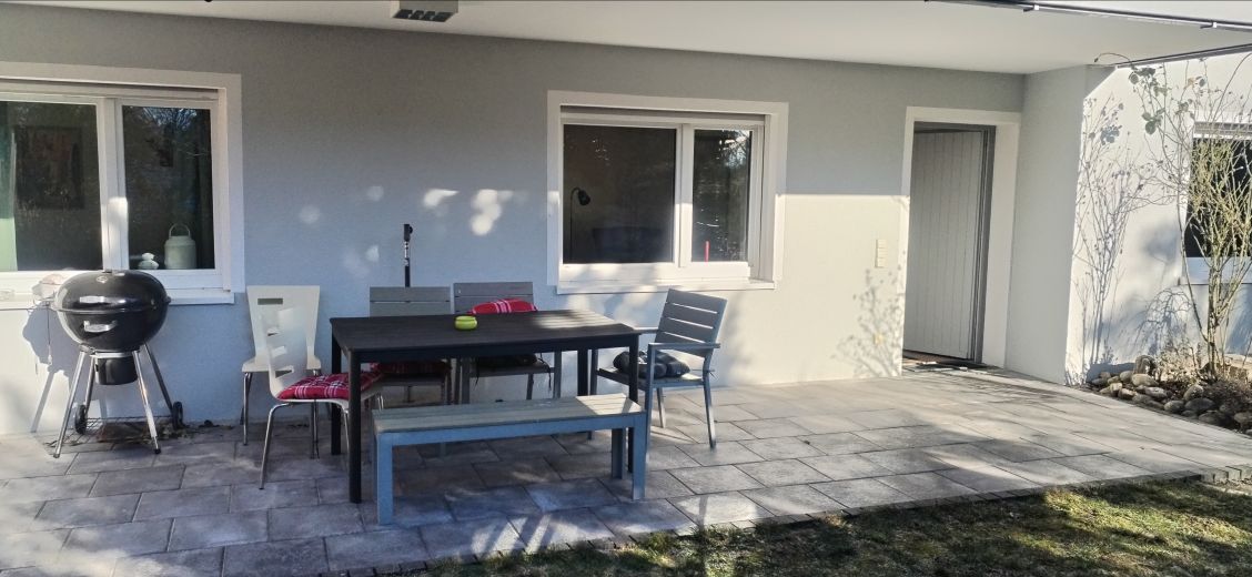 Schöne Terrasse Wohnung in Weissach