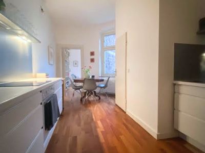 2-Zimmer-Wohnung mit Sonnenbalkon in Top Lage von Unterbilk