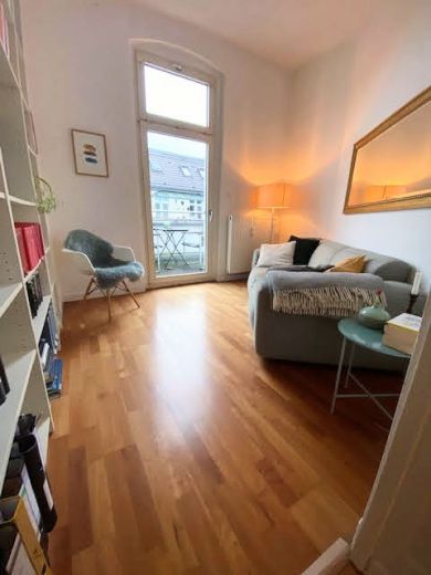 2-Zimmer-Wohnung mit Sonnenbalkon in Top Lage von Unterbilk