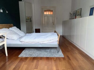 2-Zimmer-Wohnung mit Sonnenbalkon in Top Lage von Unterbilk