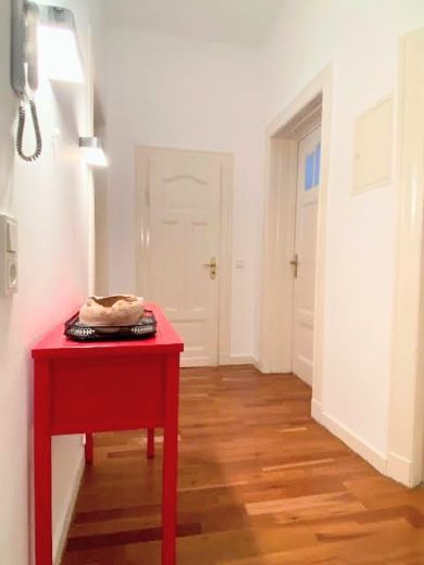 2-Zimmer-Wohnung mit Sonnenbalkon in Top Lage von Unterbilk