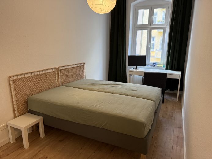 Schöne möblierte 2 Zimmerwohnung Balkon Altbau Friedrichshain